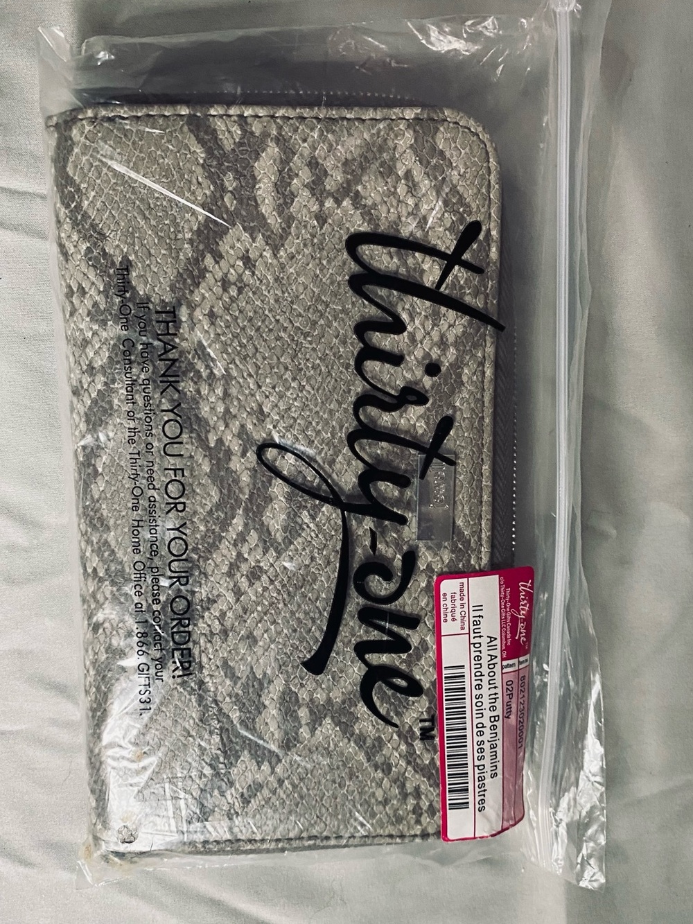 NEW Thirty-One All About the Benjamins Wallet Snake Print Zip Around Wallet